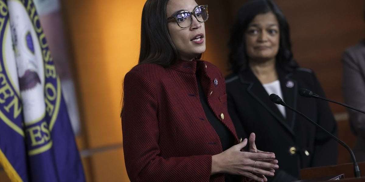 image for As 'Republican Shutdown' Nears, Dems Say 'Hell No' to Trump-Backed Spending Bill