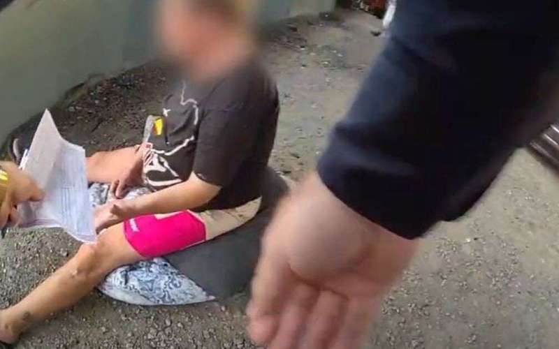 image for Pregnant Kentucky woman cited for street camping while in labor