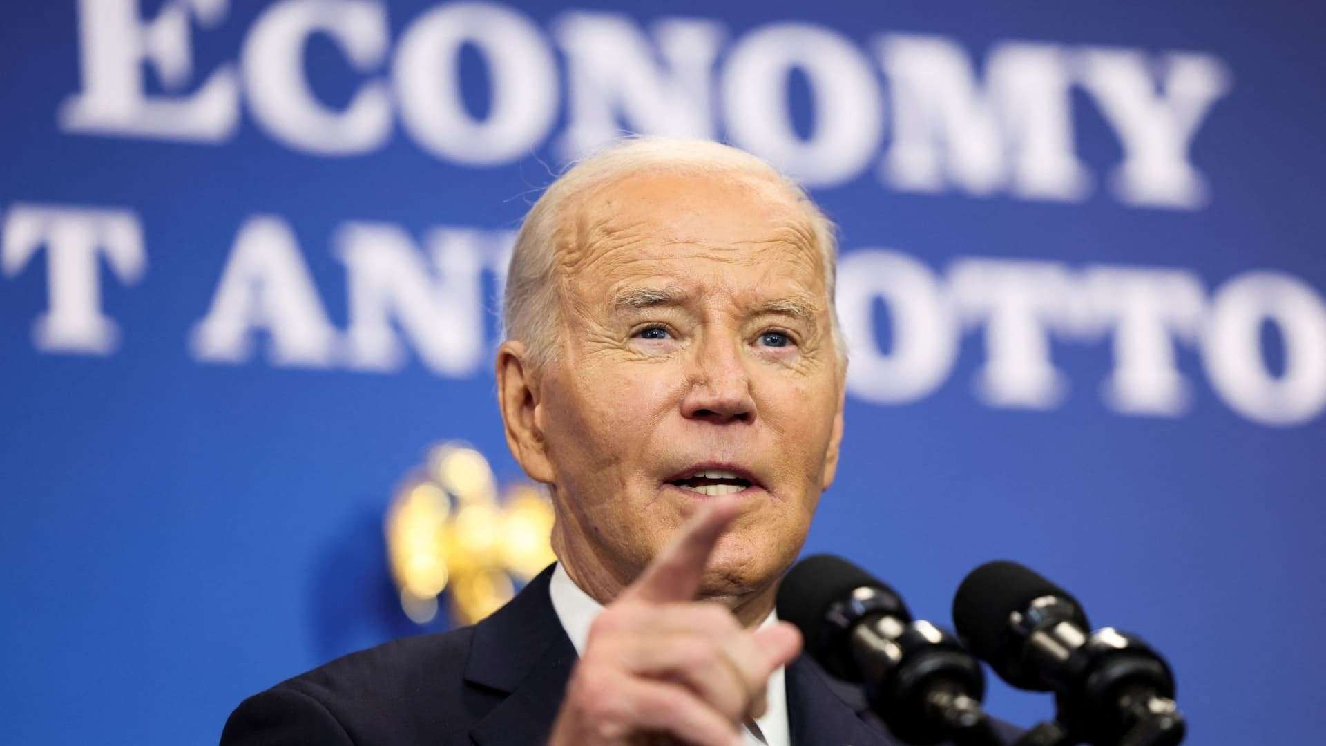 image for Biden forgives $4.28 billion in student debt for 54,900 borrowers
