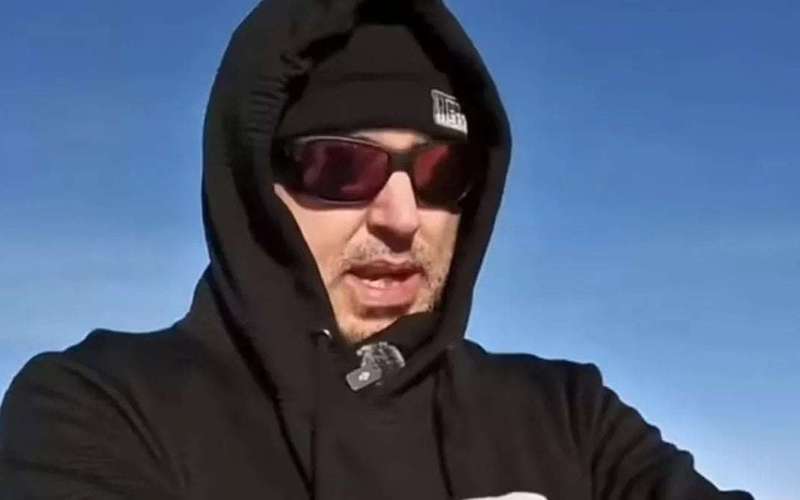 image for Flat Earther Convinced by 24-Hour Sun in Antarctica Expedition