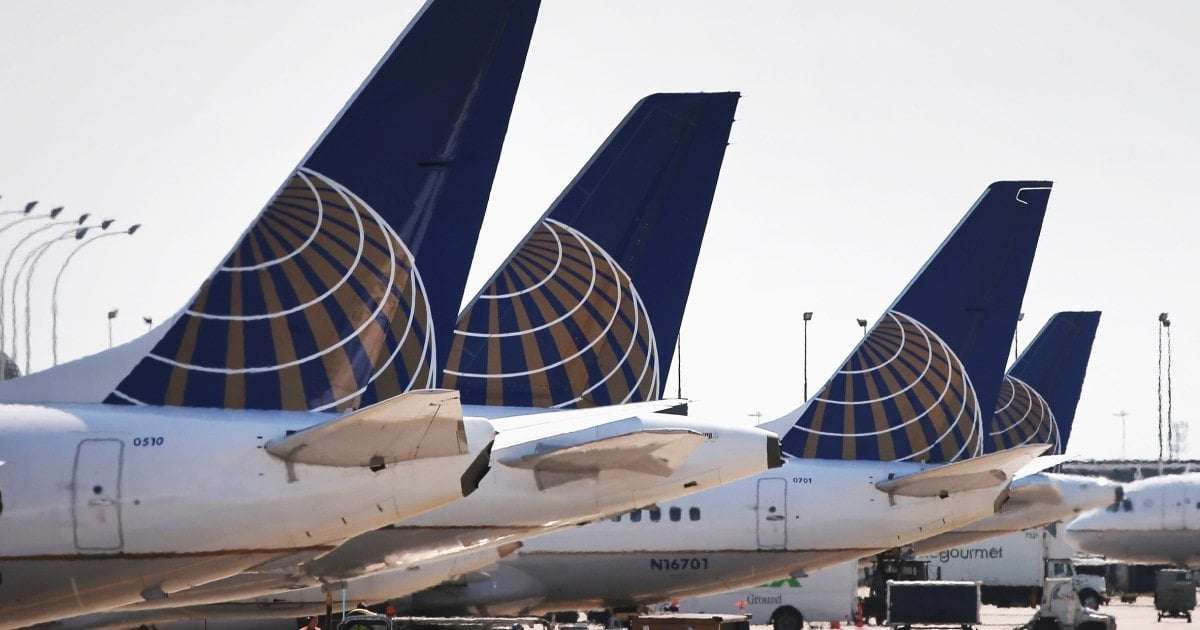 image for Body discovered in wheel well of United Airlines flight after landing in Hawaii