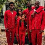 image for LeBron James‘s Christmas Family Photo