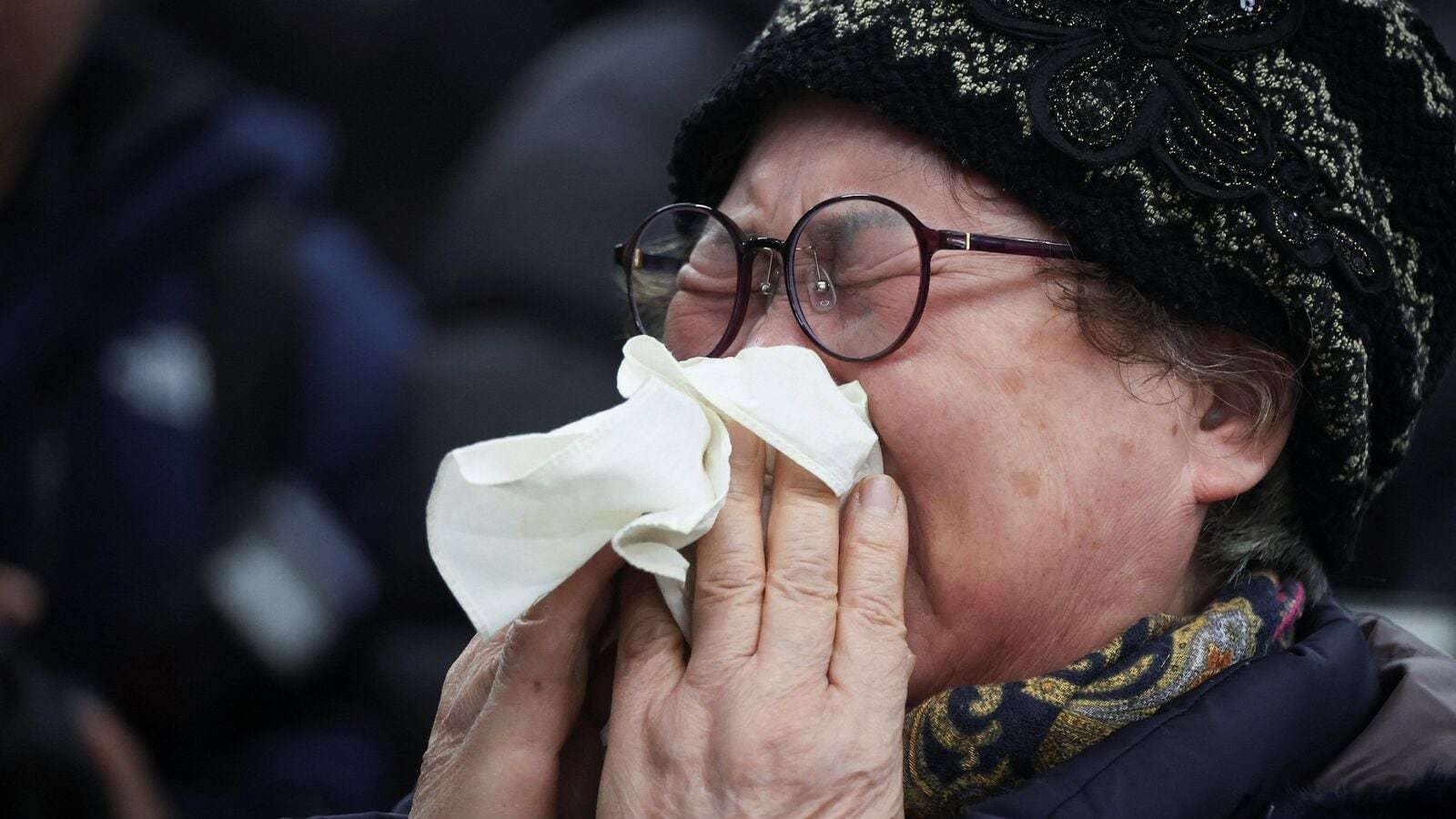 image for South Korea news LIVE: Plane crash death toll rises to 124; Jeju Air CEO says ‘I take full responsibility’