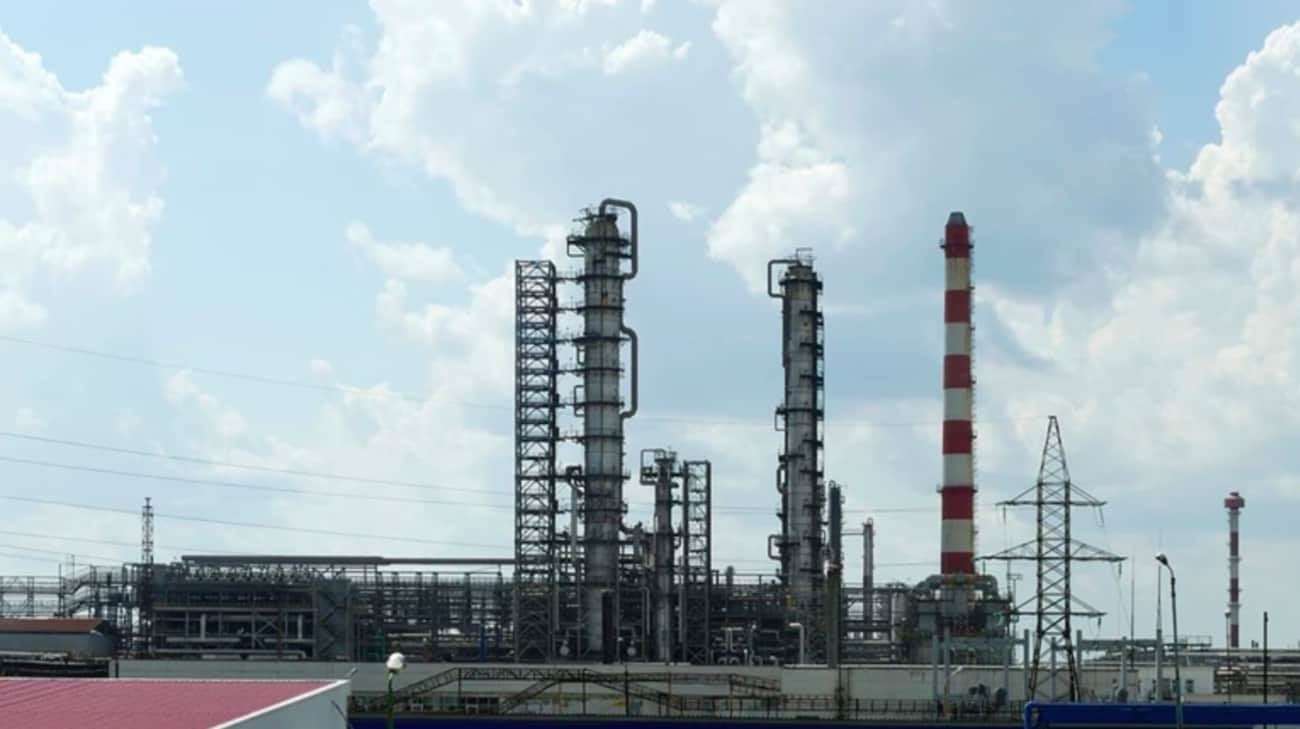 image for Moscow court orders Yandex to hide oil refinery on maps after Ukrainian drone attacks