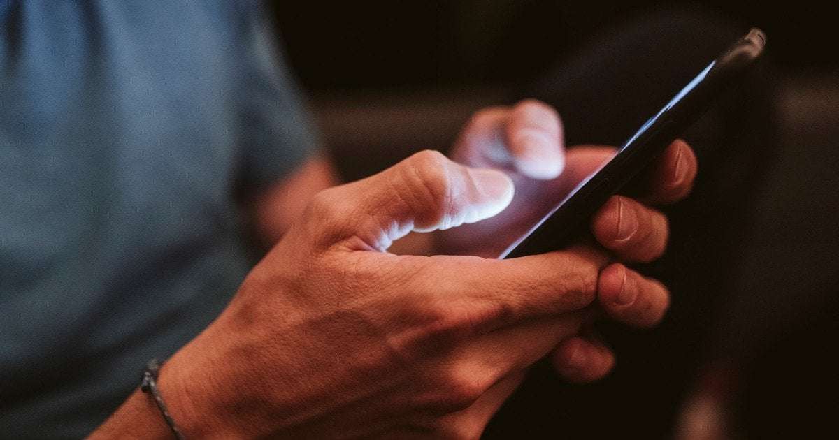 image for 11 Illinois teens charged with felonies after men lured and beaten using dating apps