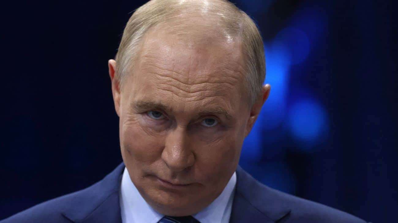 image for Zelenskyy calls Putin "deaf, bare-a**ed, mammoth and Voldemort" in latest interview