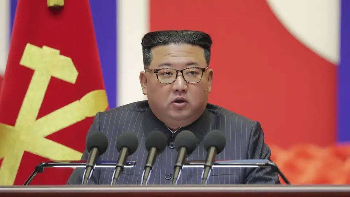 image for Kim Jong-un bans hotdogs for North Koreans, cooking them an act of treason