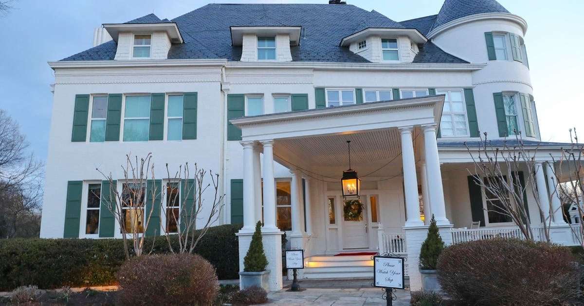 image for Harris declines to invite Vance for courtesy visit to vice president's residence before inauguration