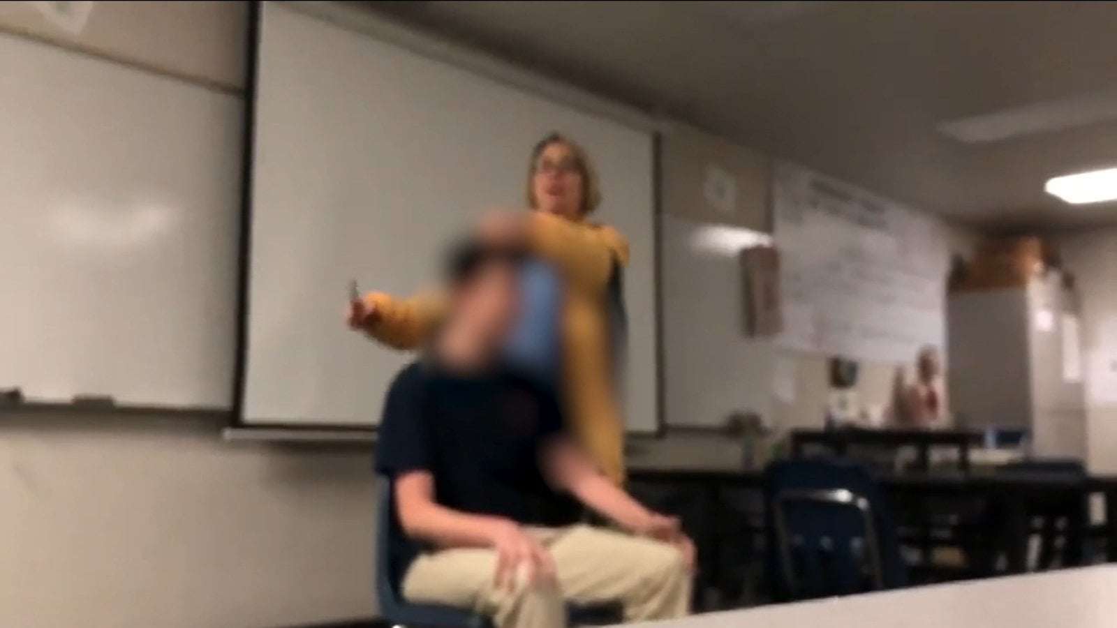 image for Teacher who cut student's hair may have had a psychotic episode: Psychologist