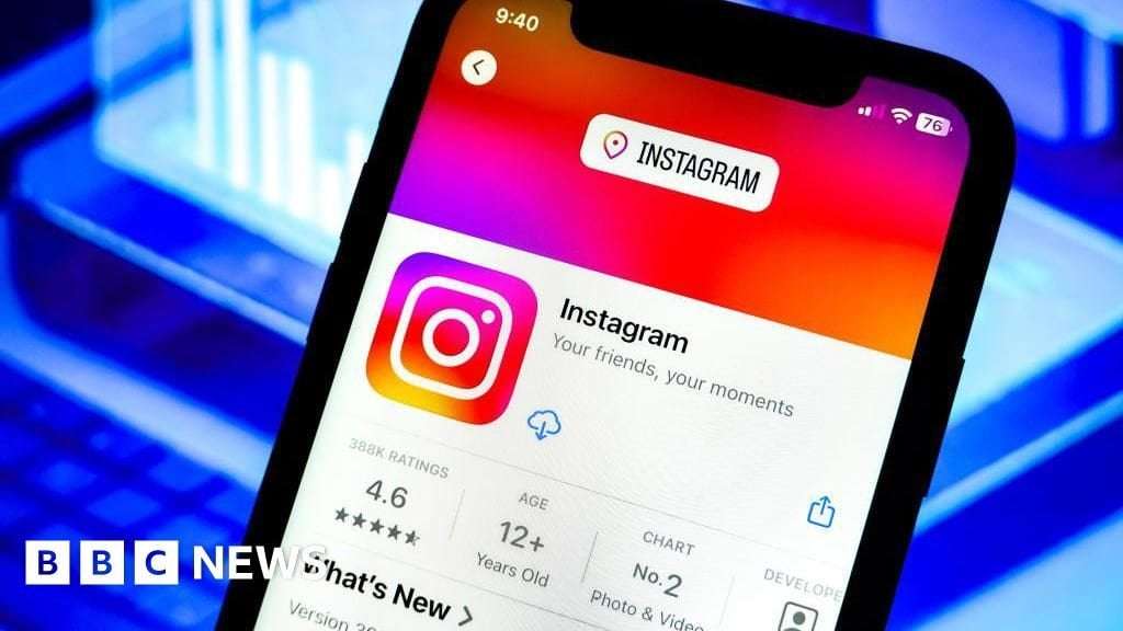 image for Instagram hides search results for 'Democrats'