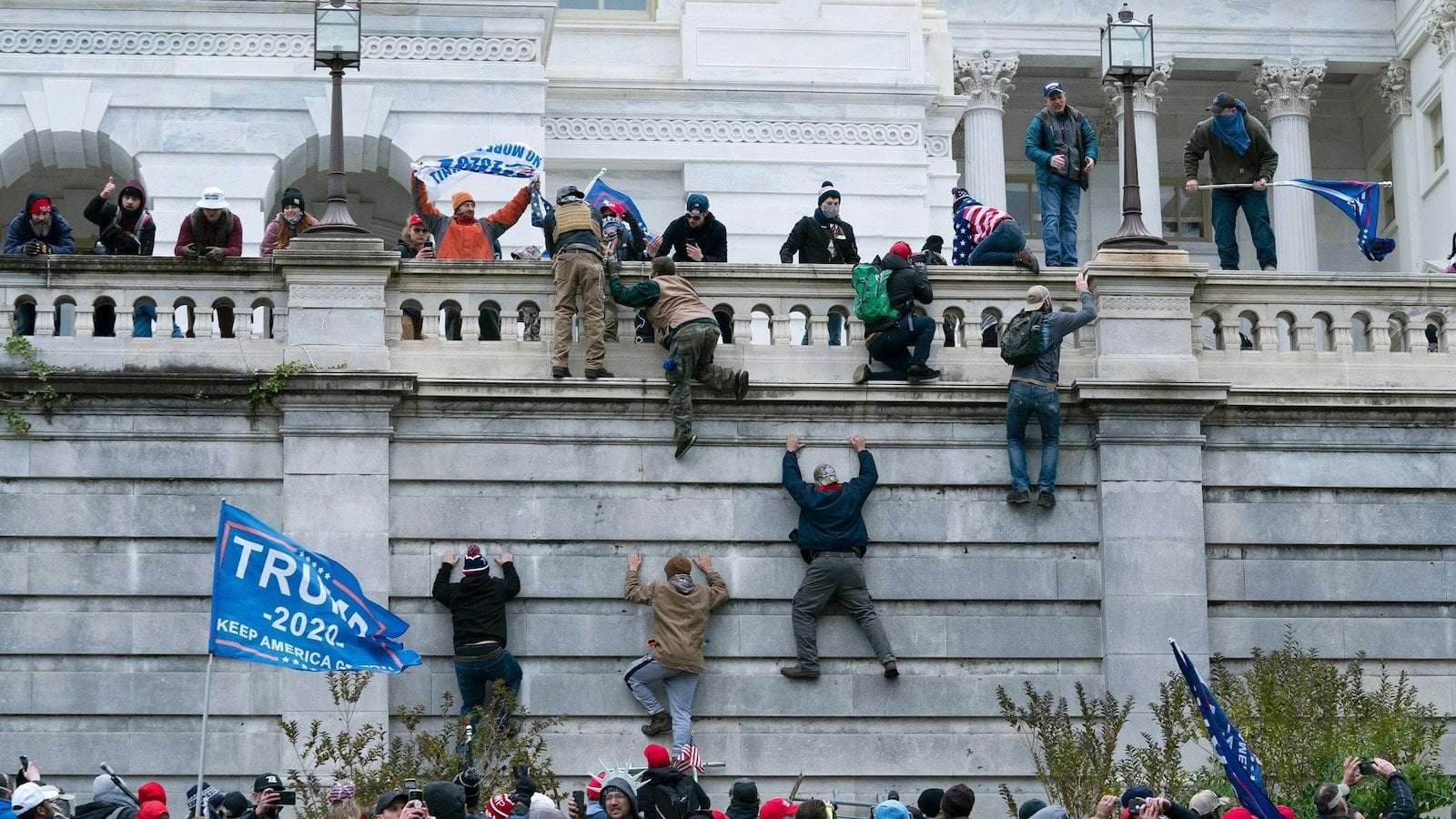 image for Jan. 6 rioter whose case was tossed after Trump pardon arrested on pending weapons charges