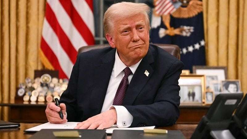 image for Trump administration denies it is pausing all federal grants after sweeping memo to government agencies