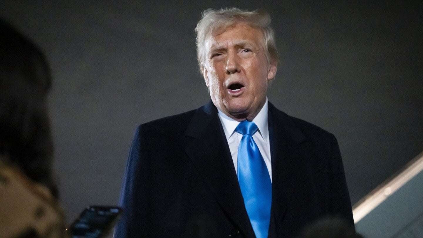 image for Trump agrees to pause tariffs on Canada and Mexico after they pledge to boost border enforcement