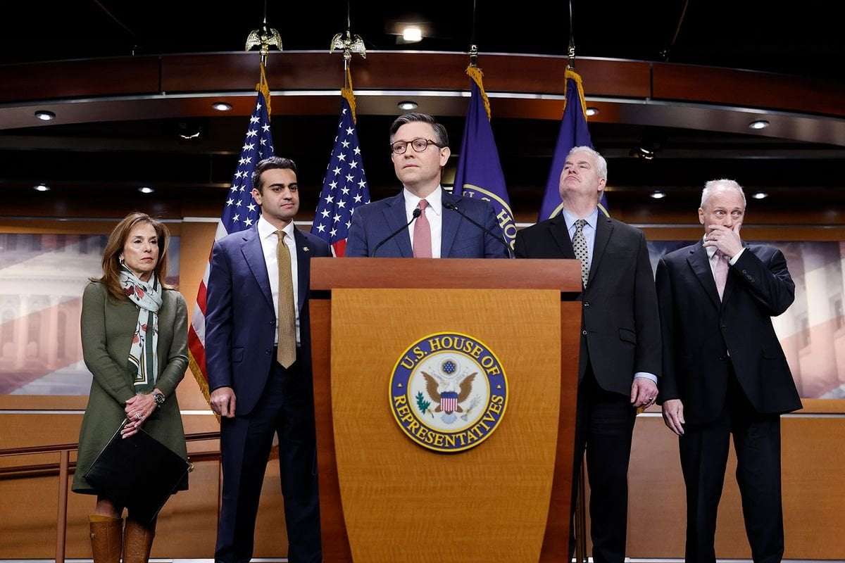 image for Economists say the GOP budget would destroy Medicaid and "disproportionately benefit the 1%"