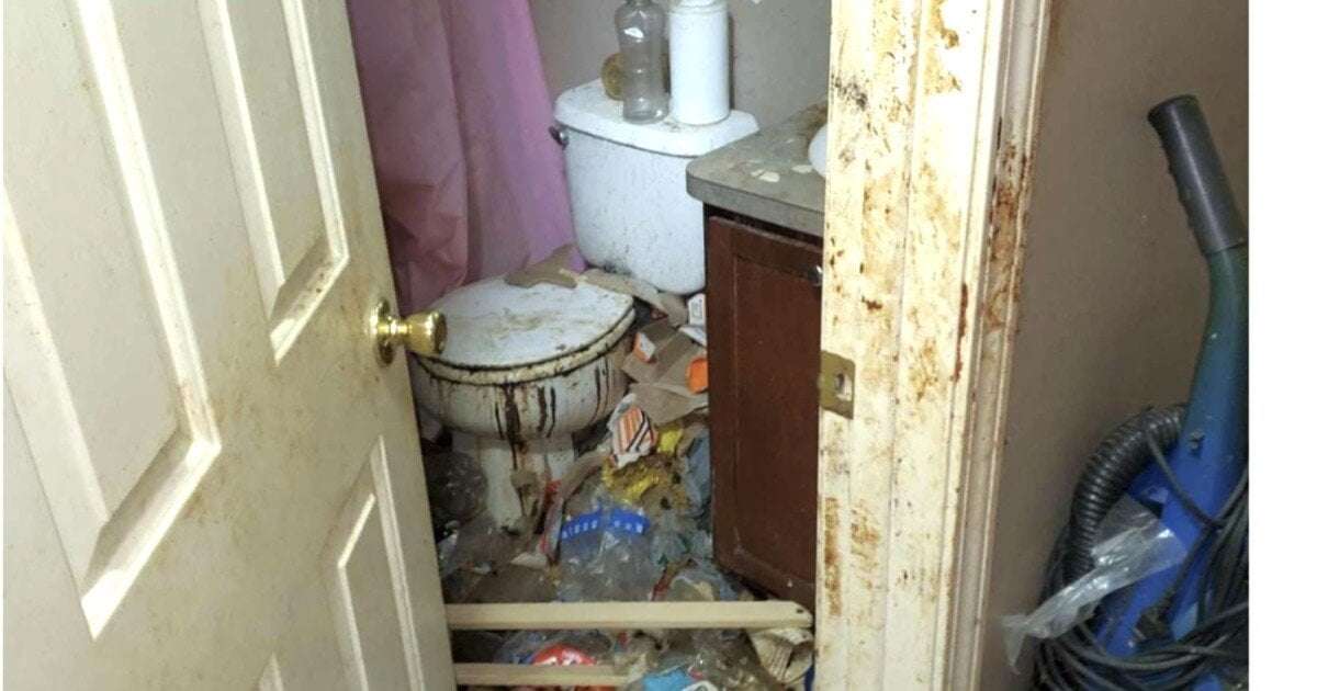 image for Pontiac mother arrested after abandoning children in home for 4-5 years
