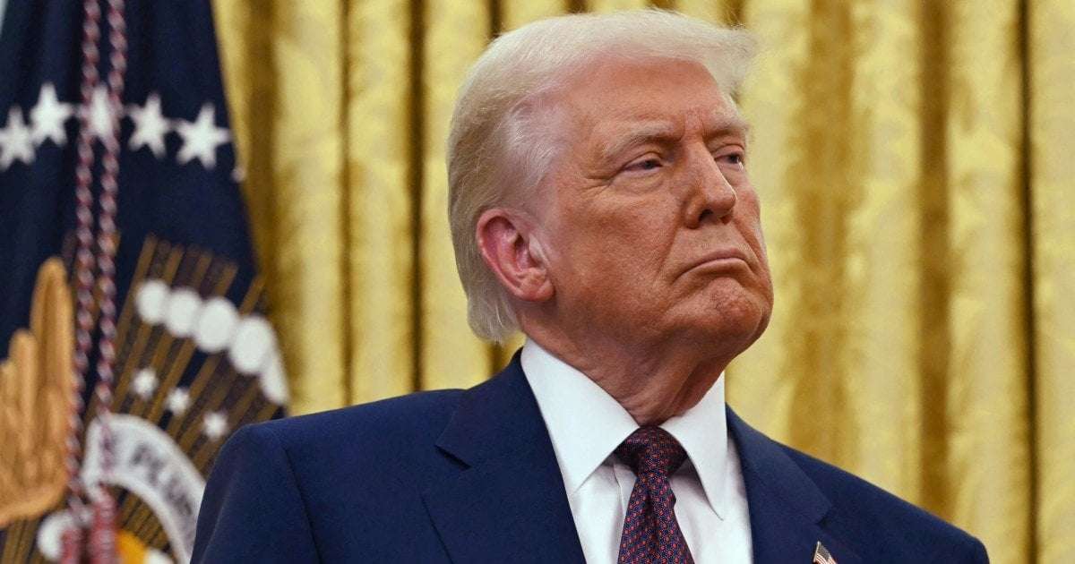 image for Trump says Ukraine 'should have never started it' in comments about war with Russia