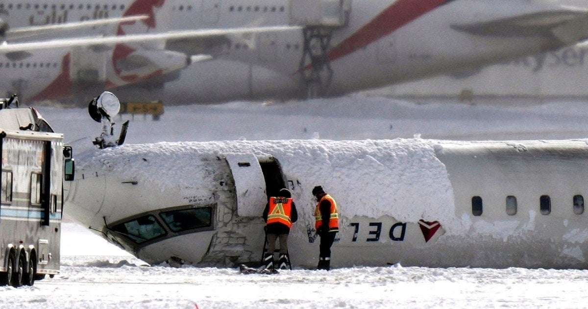 image for Delta offering $30,000 to passengers who were on plane that crash-landed in Toronto
