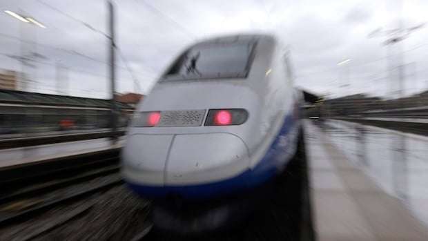 image for High-speed rail line with 300 km/h trains will run between Toronto and Quebec City, Trudeau announces