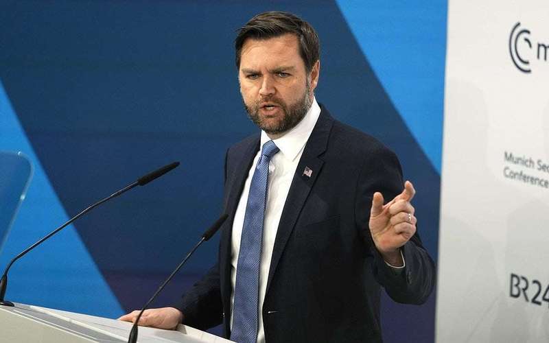image for JD Vance warns Zelensky he will regret 'badmouthing' Trump and condemns his 'atrocious' response to peace talks