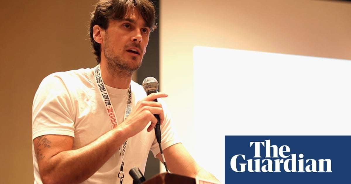 image for Former NFL player Chris Kluwe arrested after attacking ‘corrupt’ Maga movement