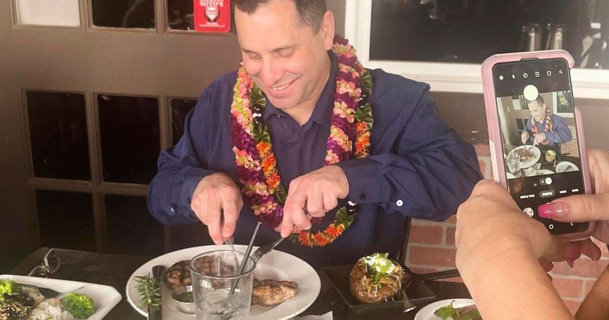 image for New DNA evidence frees Hawaii man after 30 years in prison for murder