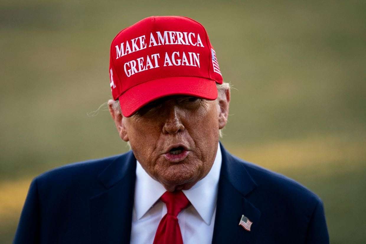 image for Trump to discuss potential suspension, cancellation of military aid for Ukraine on March 3