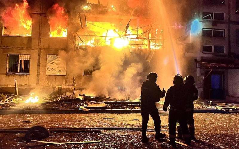 image for Deadly Russian attack overnight on Ukraine kills at least 20 and injures 55 more
