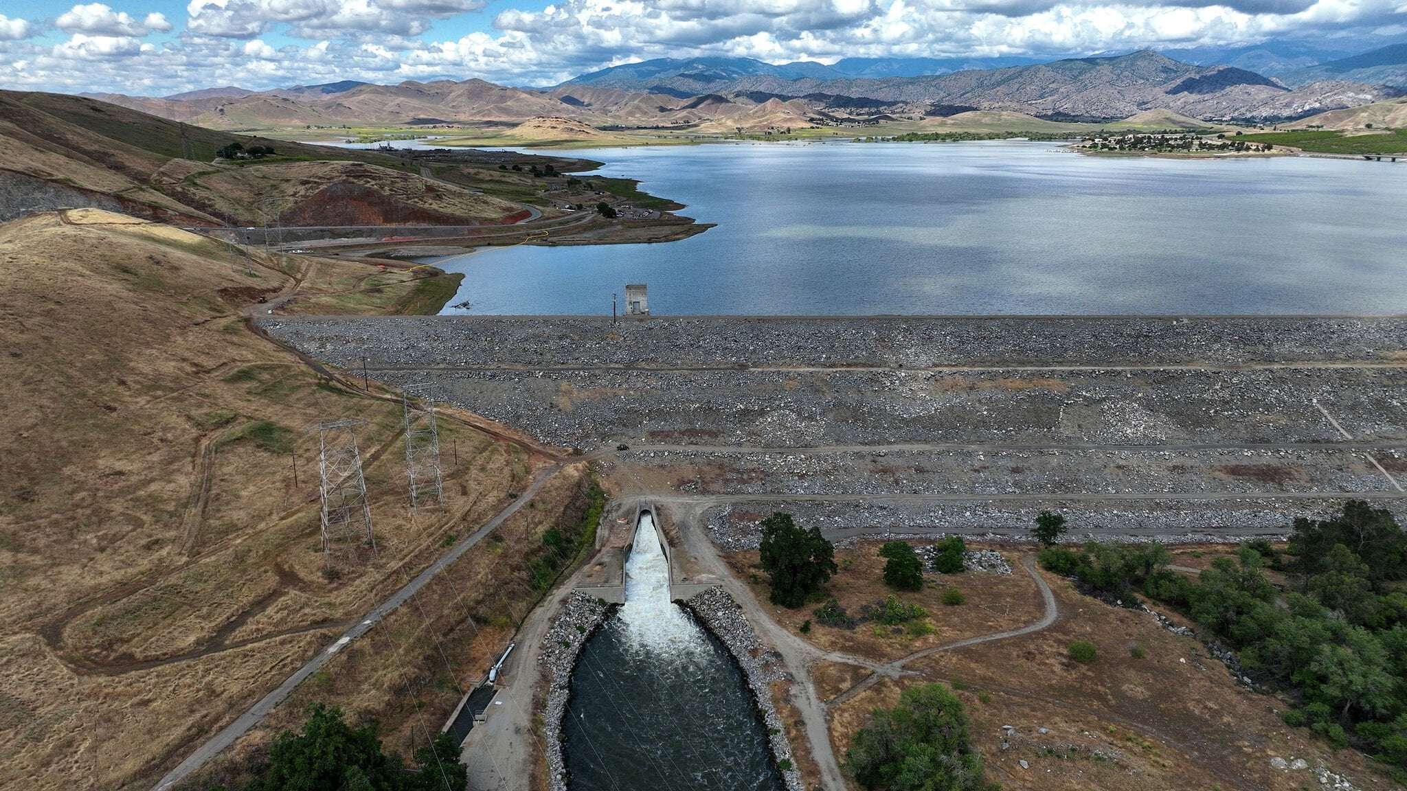 image for Trump's 2.2 billion-gallon Calif. reservoir dump just got even uglier