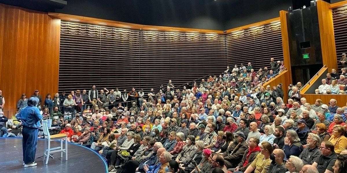 image for Massive turnout at Democratic lawmakers’ town halls as Republicans hide from voters