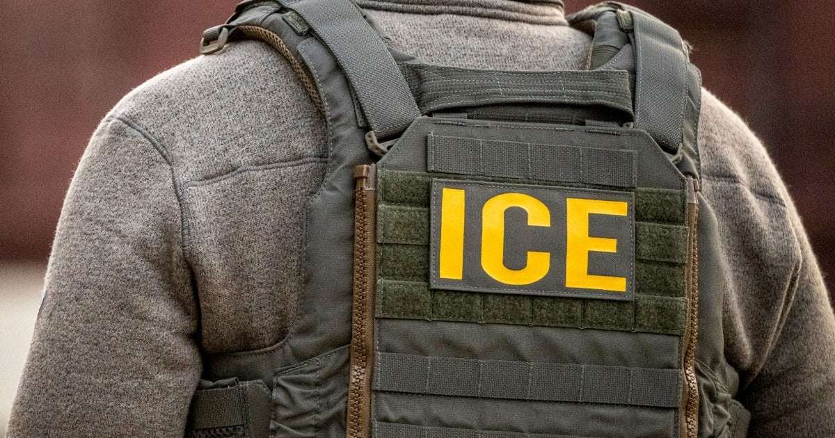 image for Trump admin deports 10-year-old U.S. citizen recovering from brain cancer to Mexico