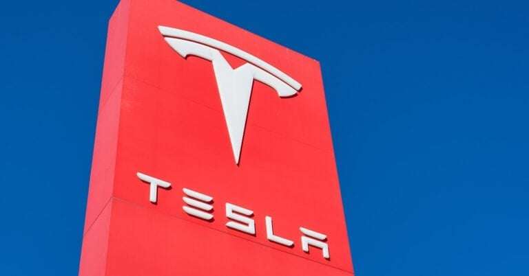 image for Tesla Reported Zero Federal Income Tax on $2 Billion of U.S. Income in 2024