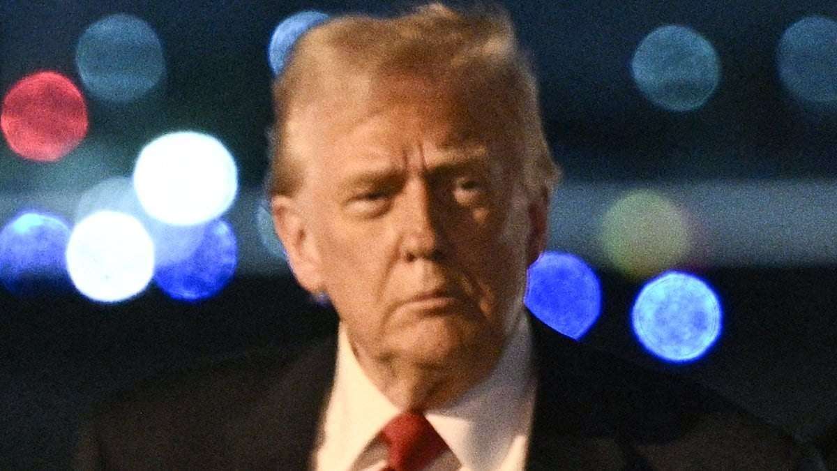 image for Trump set to ban people from 43 countries from travelling to the US including Russia and Belarus - with nations warned they will stay on banned list 'if governments do not address deficiencies within 