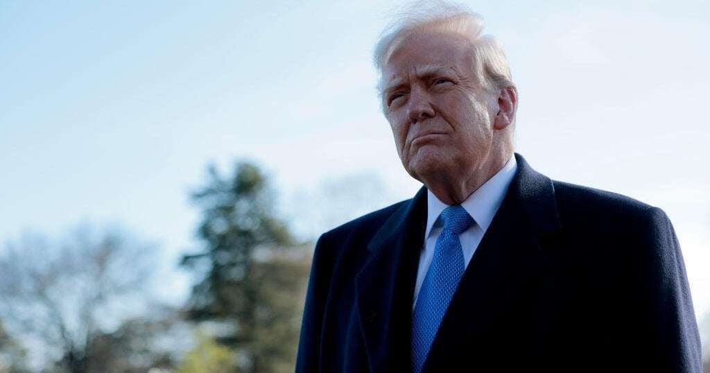 image for U.S. to revoke legal status of more than a half-million migrants, urges them to self deport