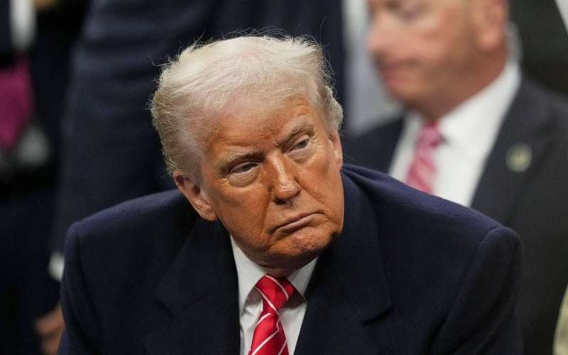 image for ‘Chilling effect on free speech:’ Trump wants green card applicants already legally in the US to hand over social media profiles
