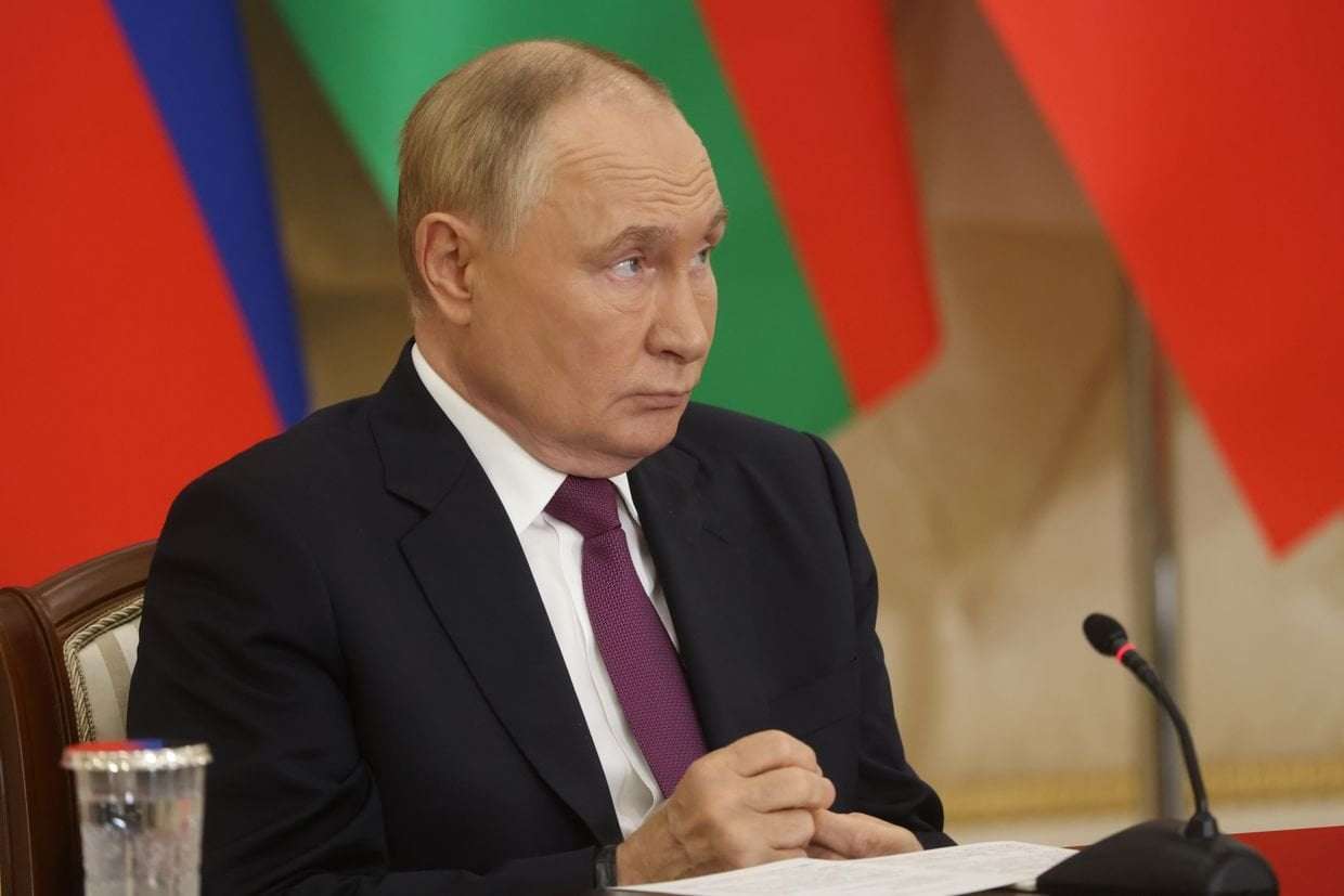 image for Putin orders Ukrainians 'without legal status' to leave Russia, occupied territories by Sept. 10