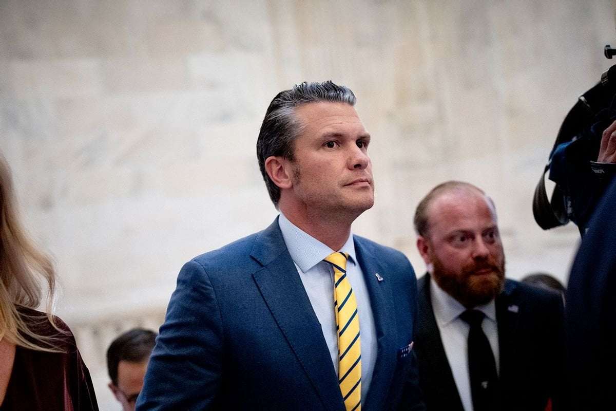 image for "Nobody was texting war plans": Hegseth denies Yemen leaks, calls Atlantic editor "garbage-peddler'