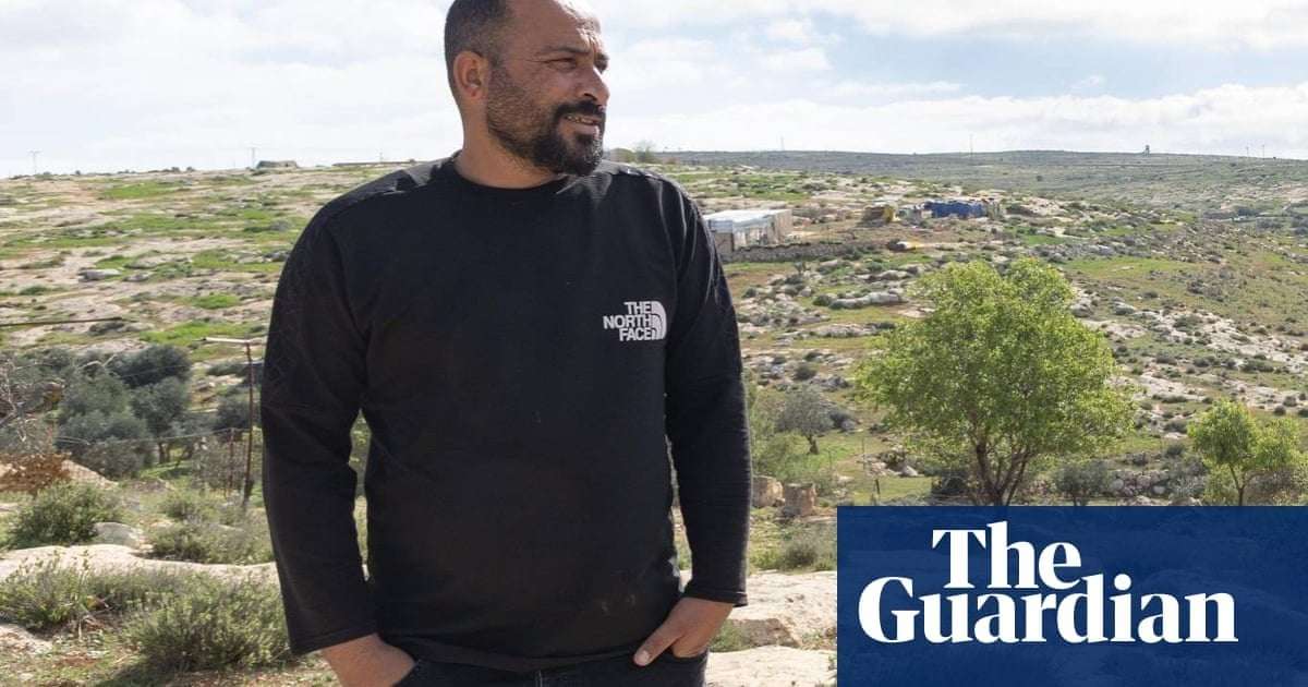 image for Oscar-winning Palestinian director attacked by Israeli settlers and arrested