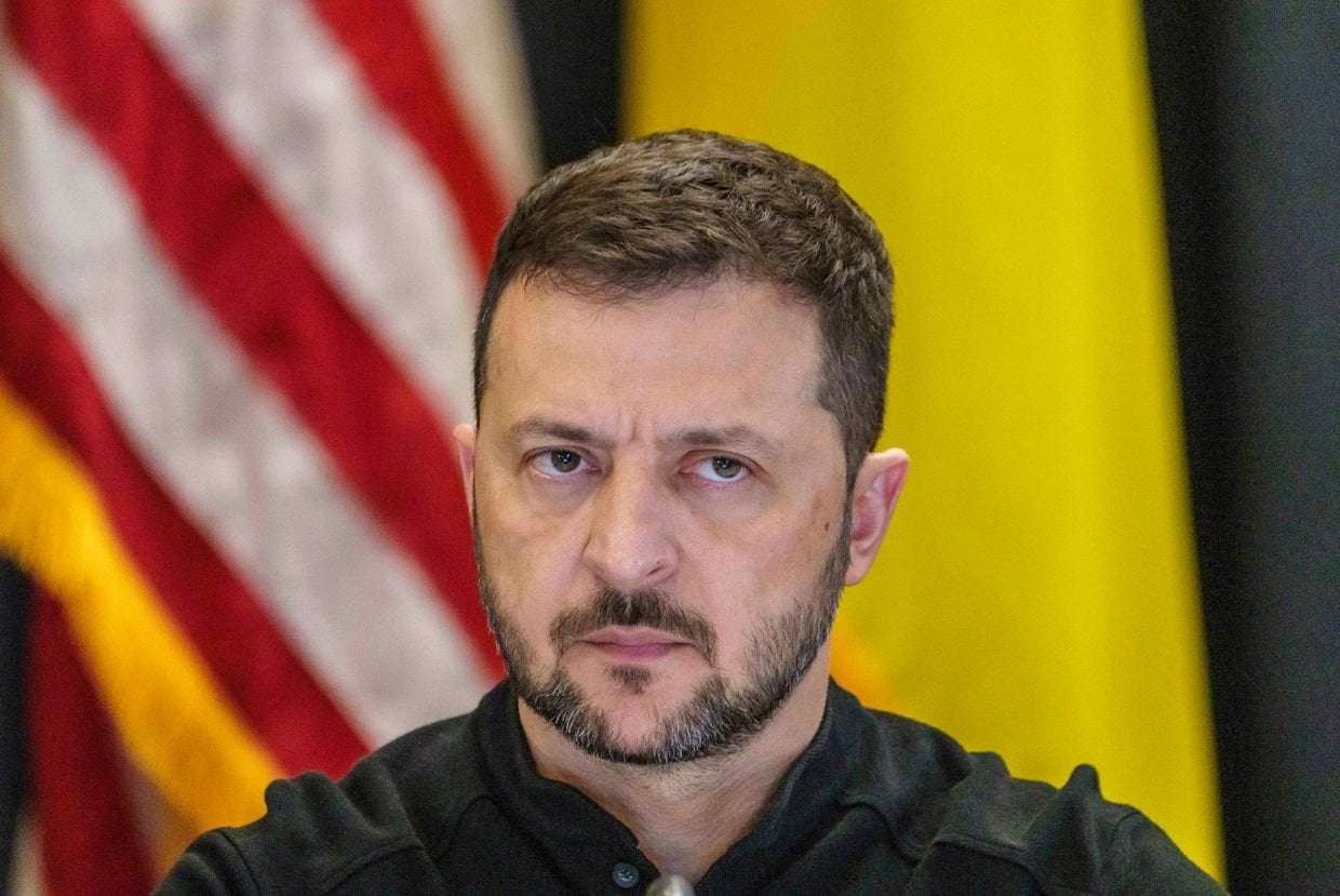 image for Ukraine won't sign minerals deal with US if it threatens EU membership, Zelensky says