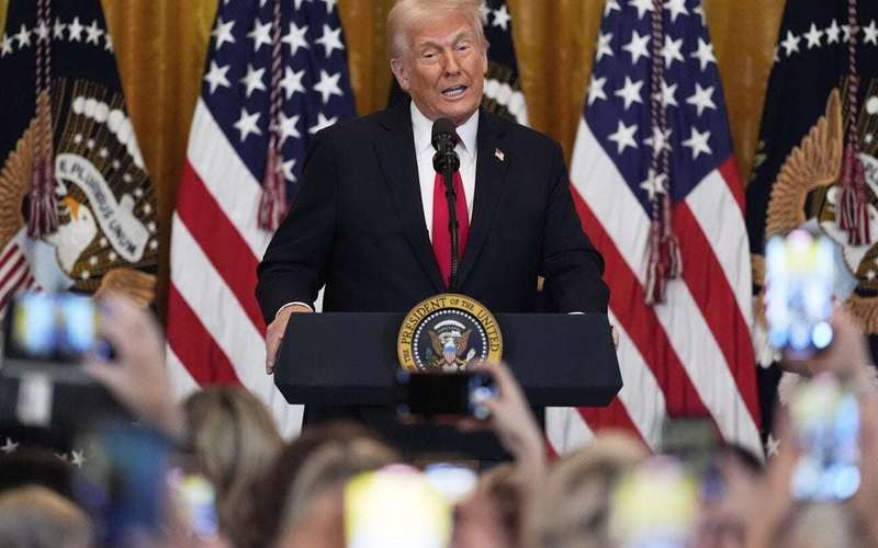 image for Trump announces sweeping new tariffs to promote US manufacturing, risking inflation and trade wars