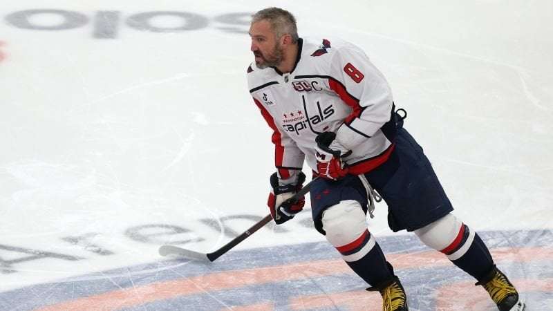 image for Alex Ovechkin breaks Wayne Gretzky’s NHL all-time career goals record