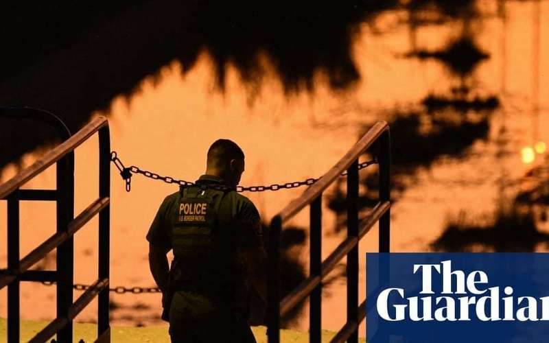 image for Chinese woman detained by US border patrol in Arizona dies by suicide