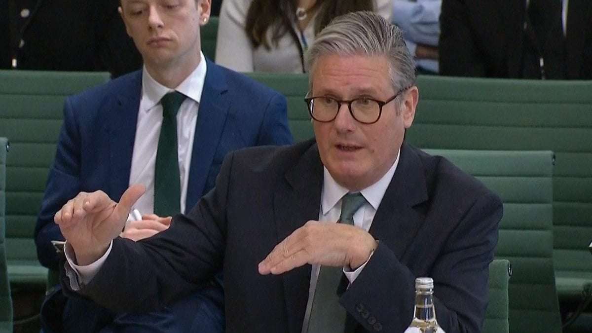 image for Tax cut for Musk, Bezos and other tech billionaires on the table, Starmer confirms