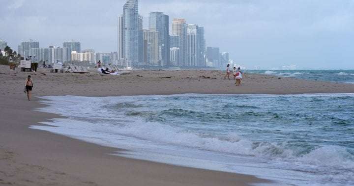 image for Snowbird selloff: Canadians are parting ways with U.S. properties
