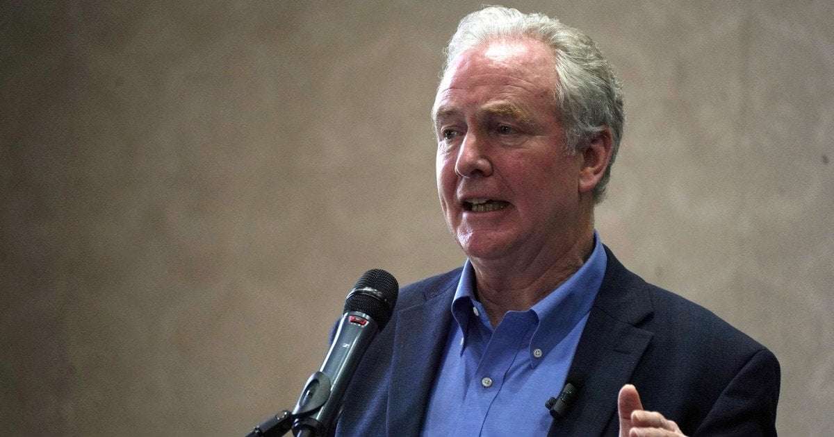 image for Sen. Chris Van Hollen meets with Kilmar Abrego Garcia as Trump fights to keep him in El Salvador