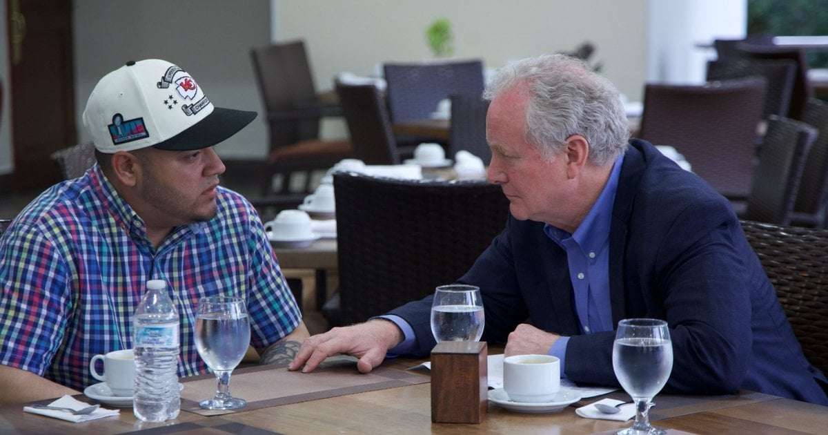 image for Kilmar Abrego Garcia meets with Maryland senator in El Salvador, weeks after mistaken deportation
