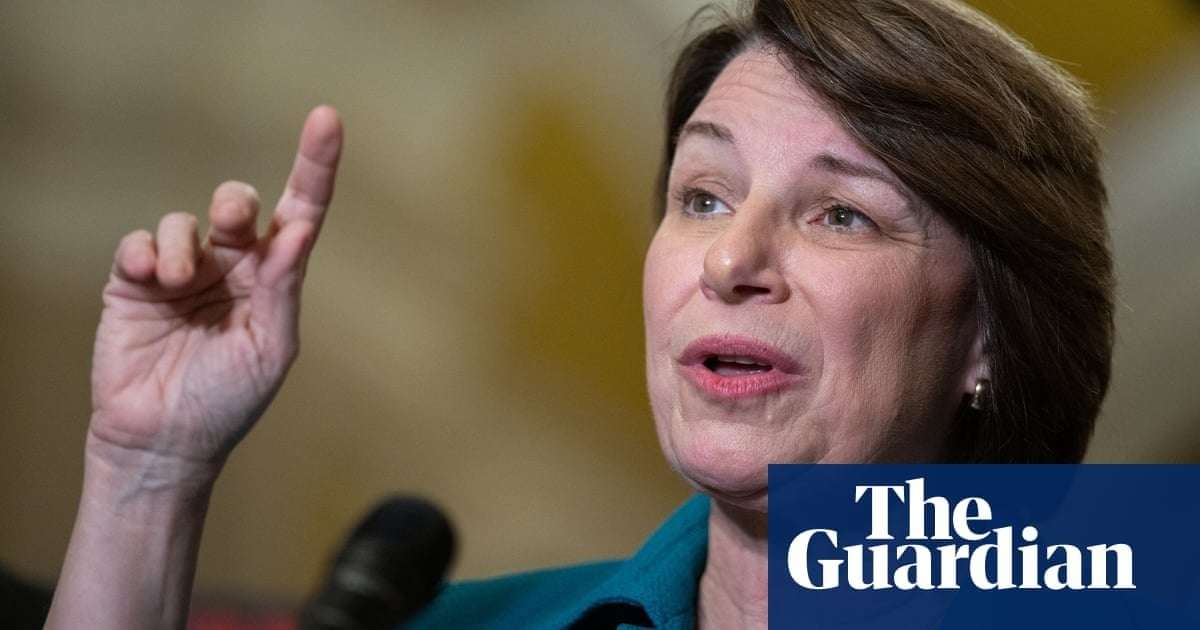 image for Amy Klobuchar calls on supreme court to hold Trump officials in contempt