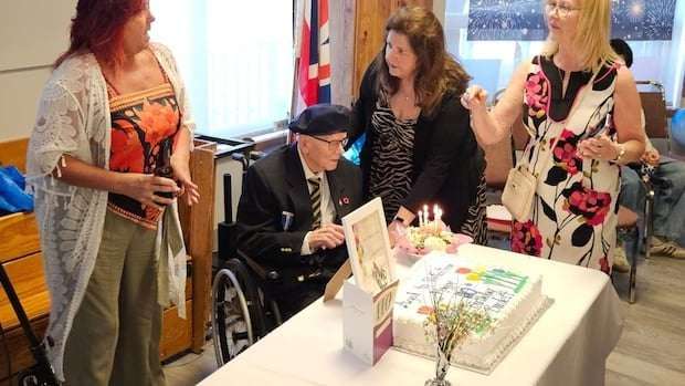 image for 110-year-old Fort Erie, Ont., man says to treat others as you'd like to be treated