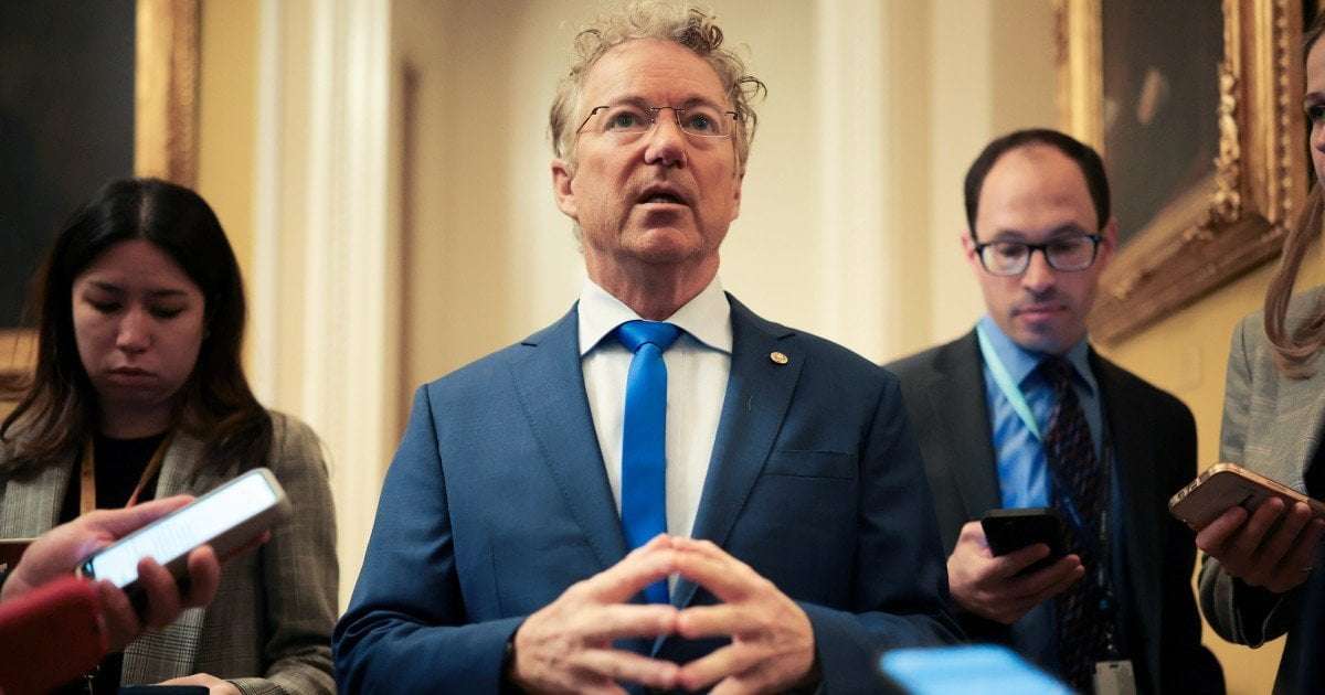 image for A bipartisan measure to undo Trump's global tariffs fails in the Senate