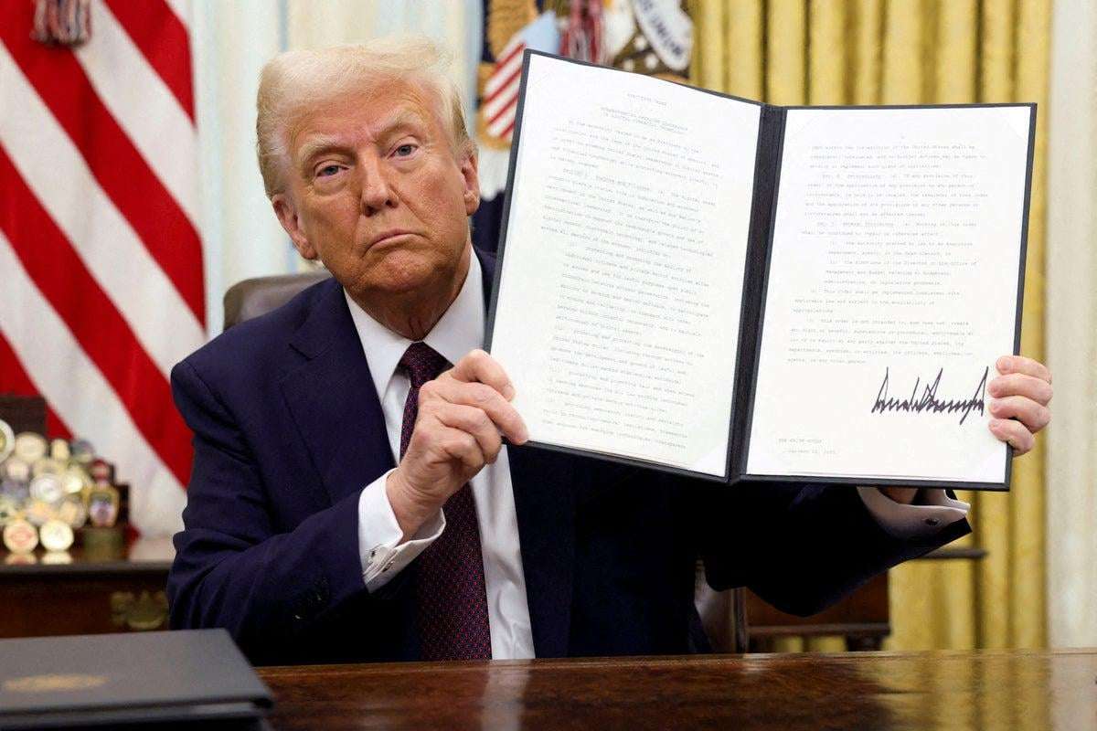 image for Trump’s crypto dinner, where plates cost $1.5m, draws ethics concerns as president could make millions from meme coin