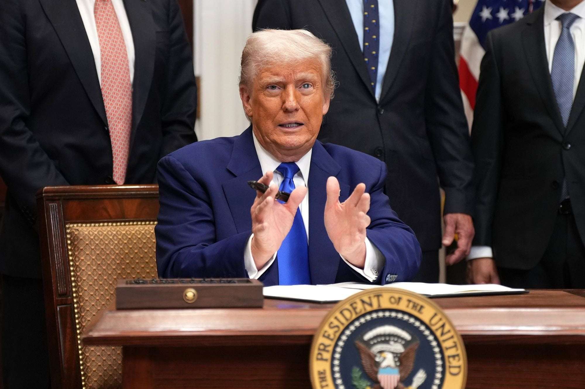 image for Trump Revives 'Mental Decline' Concerns After Attempting to Leave Oval Office Before Signing Executive Order: 'Is He OK?'